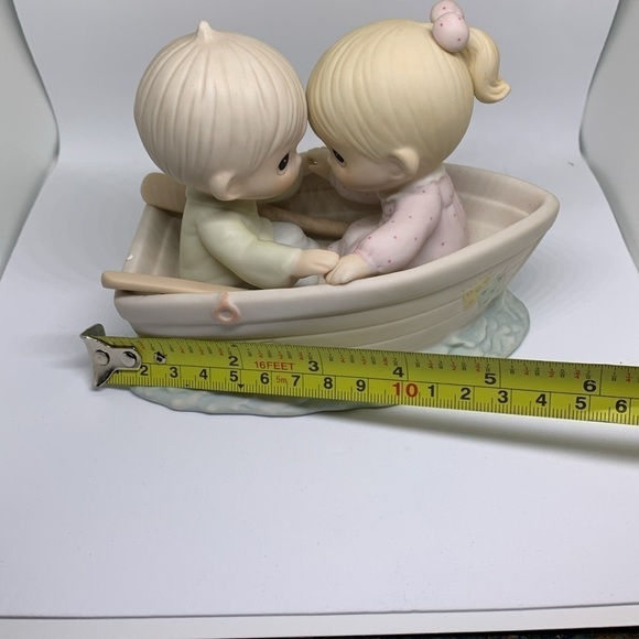Vintage precious moments “Friends Never Drift Apart” figurine. - Picture 5 of 6